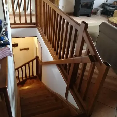 Nel Centro Storico Di Con Vista Sui Ghiacciai *