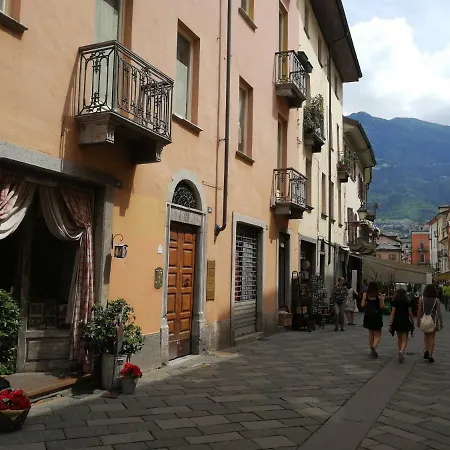 Apartamento Nel Centro Storico Di Con Vista Sui Ghiacciai *