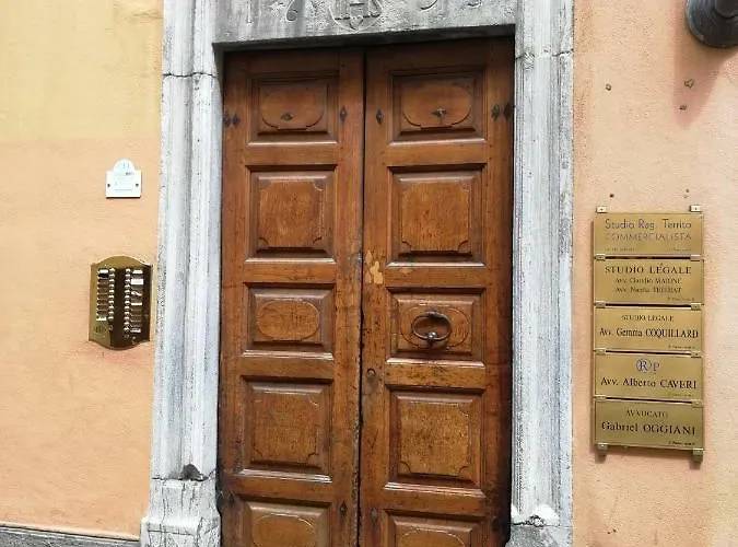 Apartment Nel Centro Storico Di Con Vista Sui Ghiacciai *