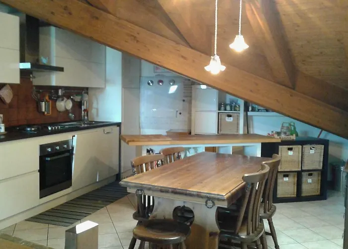 Apartment Nel Centro Storico Di Con Vista Sui Ghiacciai