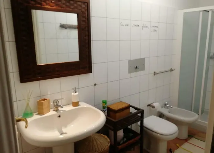 Nel Centro Storico Di Con Vista Sui Ghiacciai Apartment