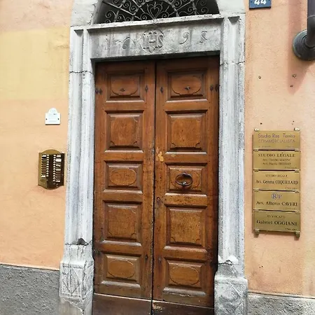 Apartamento Nel Centro Storico Di Con Vista Sui Ghiacciai *