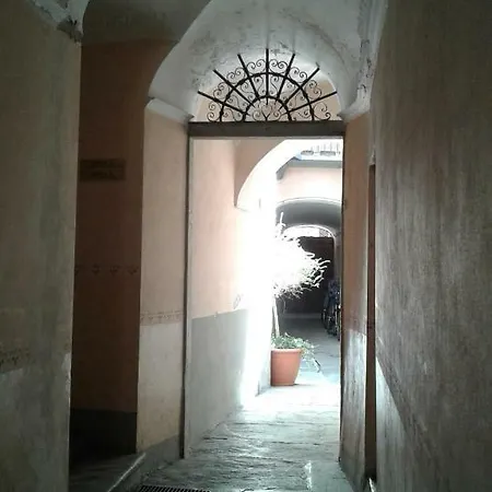 Nel Centro Storico Di Con Vista Sui Ghiacciai Apartamento *