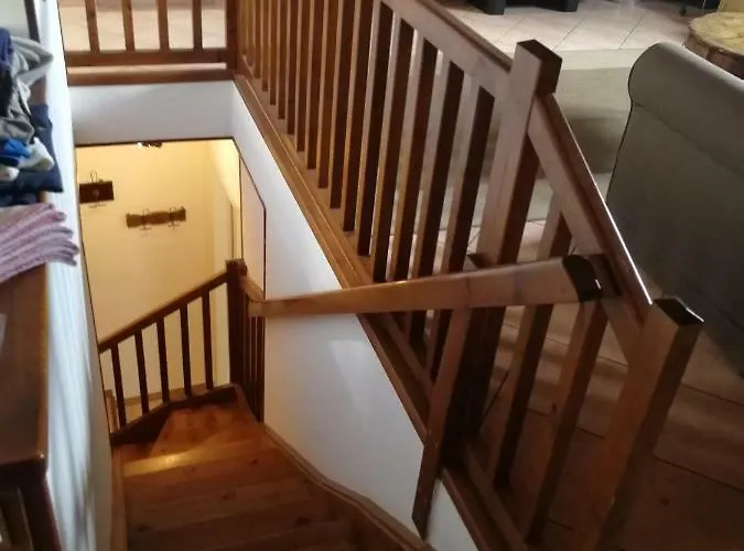 Nel Centro Storico Di Con Vista Sui Ghiacciai *